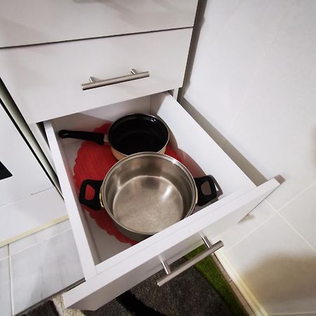 White Apartment Sarajevo - Free Parking المظهر الخارجي الصورة