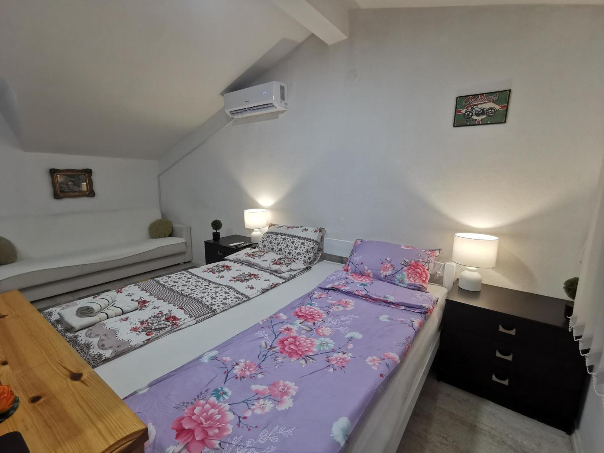 White Apartment Sarajevo - Free Parking المظهر الخارجي الصورة
