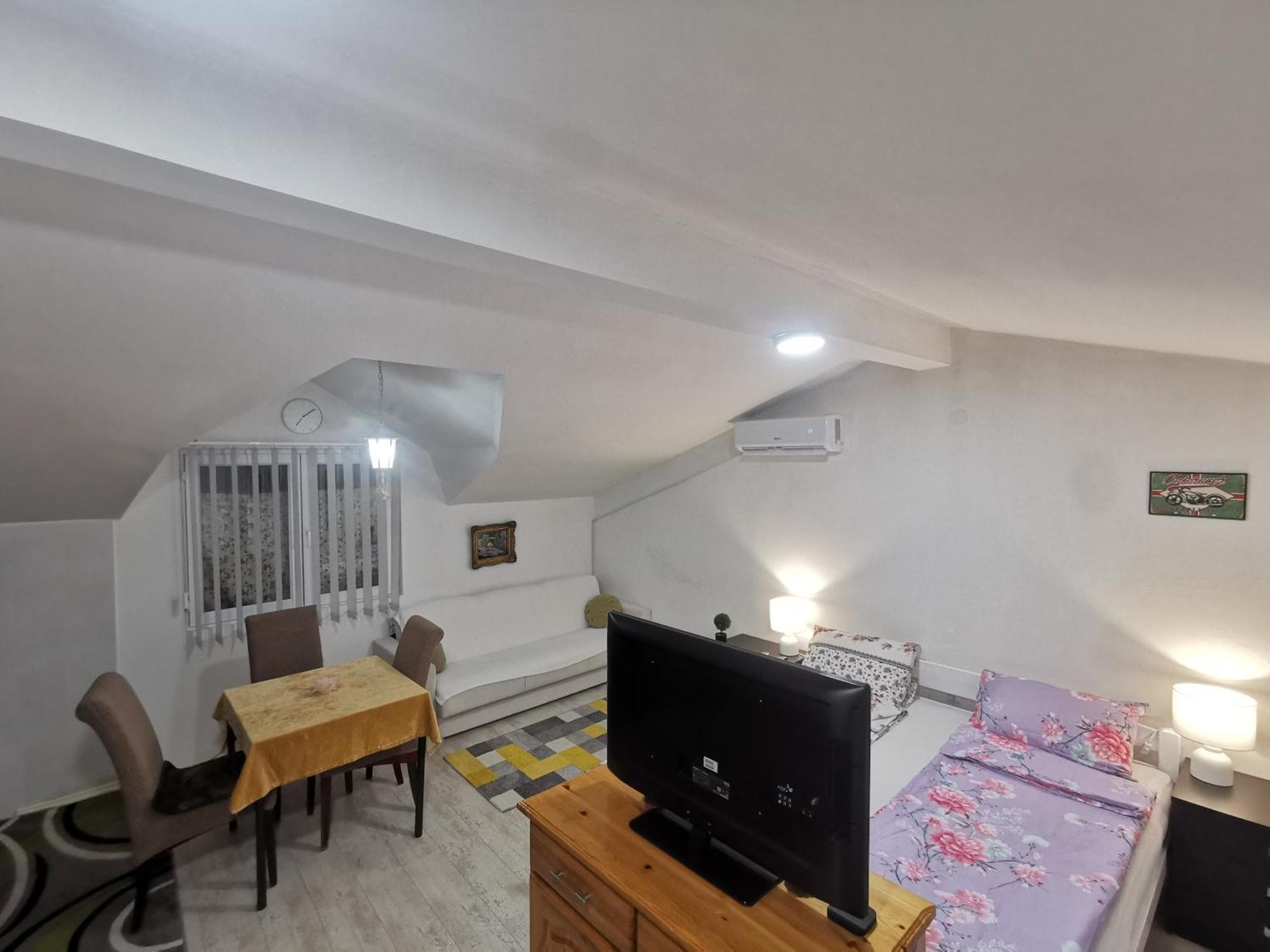 White Apartment Sarajevo - Free Parking المظهر الخارجي الصورة