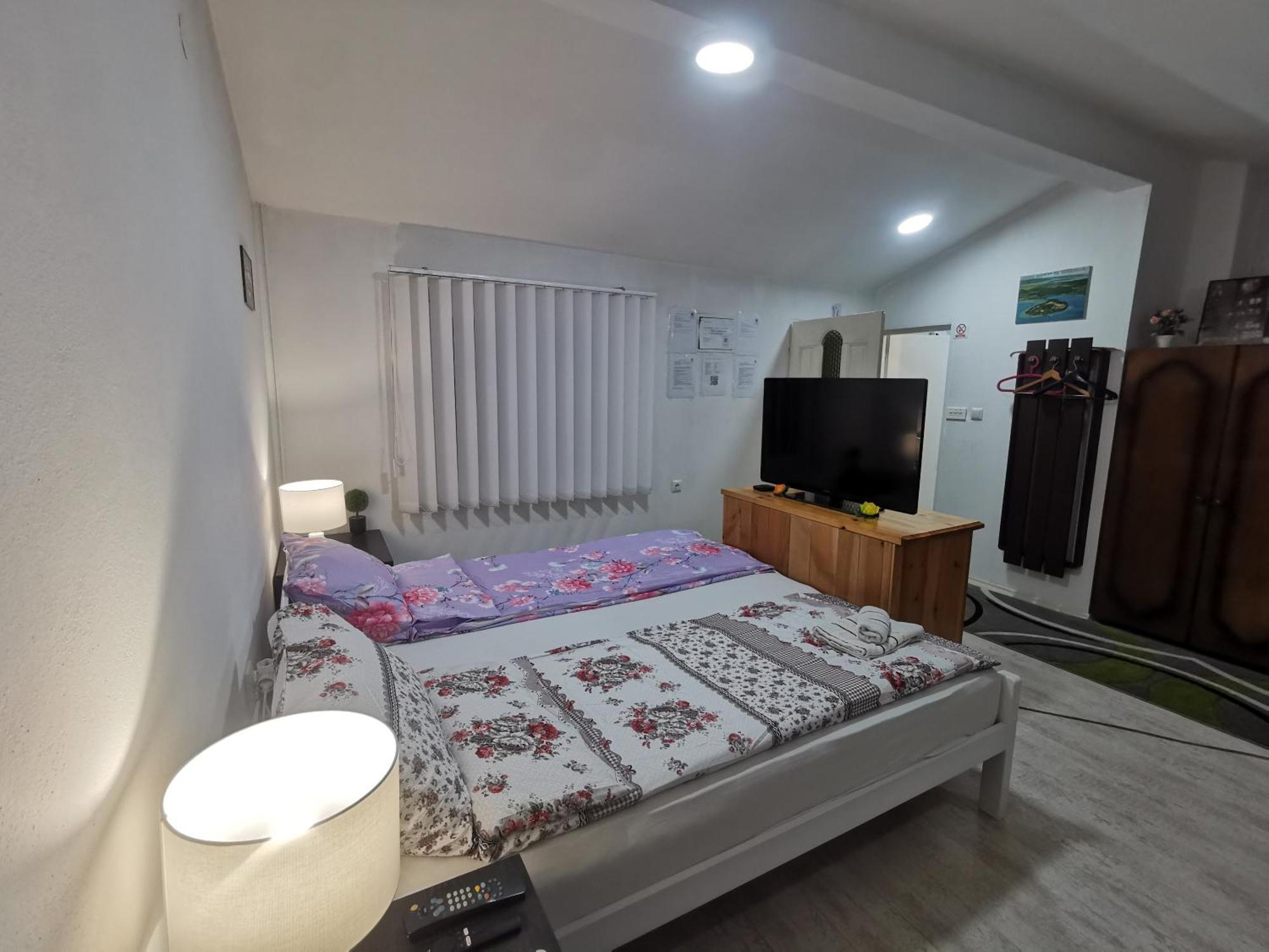 White Apartment Sarajevo - Free Parking المظهر الخارجي الصورة
