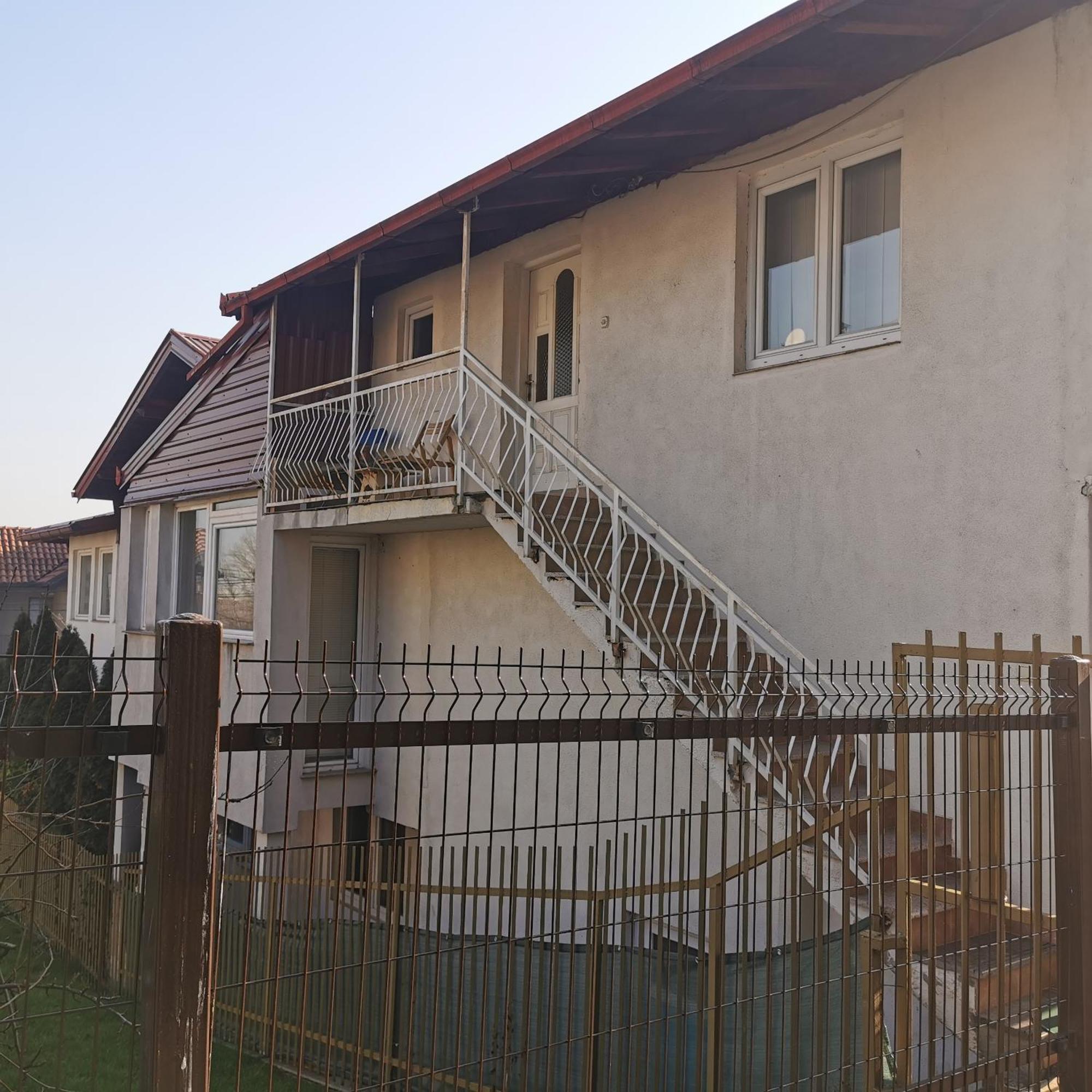White Apartment Sarajevo - Free Parking المظهر الخارجي الصورة